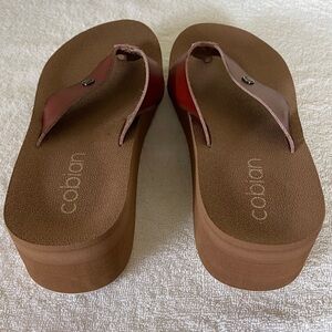 Cobian Brown Platform Thong Sandals - size 9 - NWOT